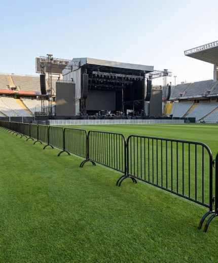 Fabricated Heavy Duty Steel Interlocking Barricade - 6ft